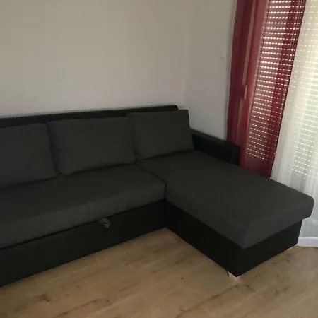 House For Rent Anka Pensión 2*